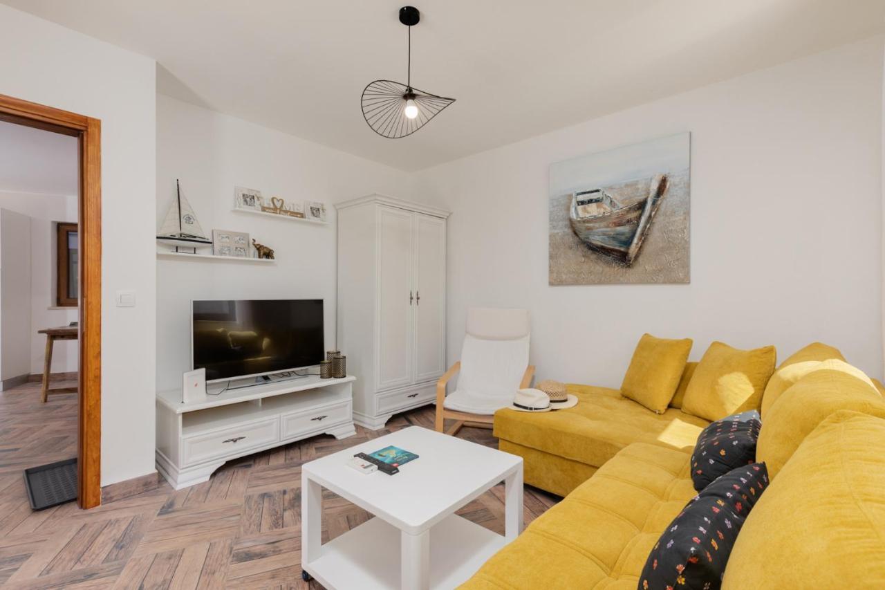 Villa Oasa Malinska Bagian luar foto