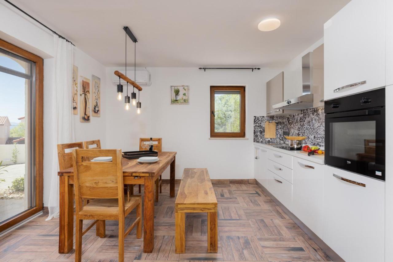 Villa Oasa Malinska Bagian luar foto